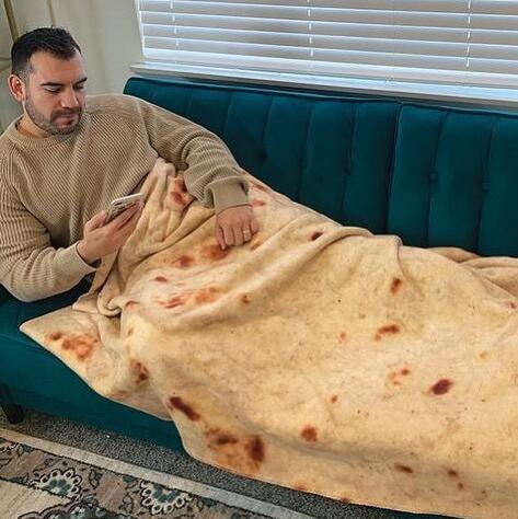 Super Soft Warm Flannel Burrito Blanket – 280GSM Round Travel Throw