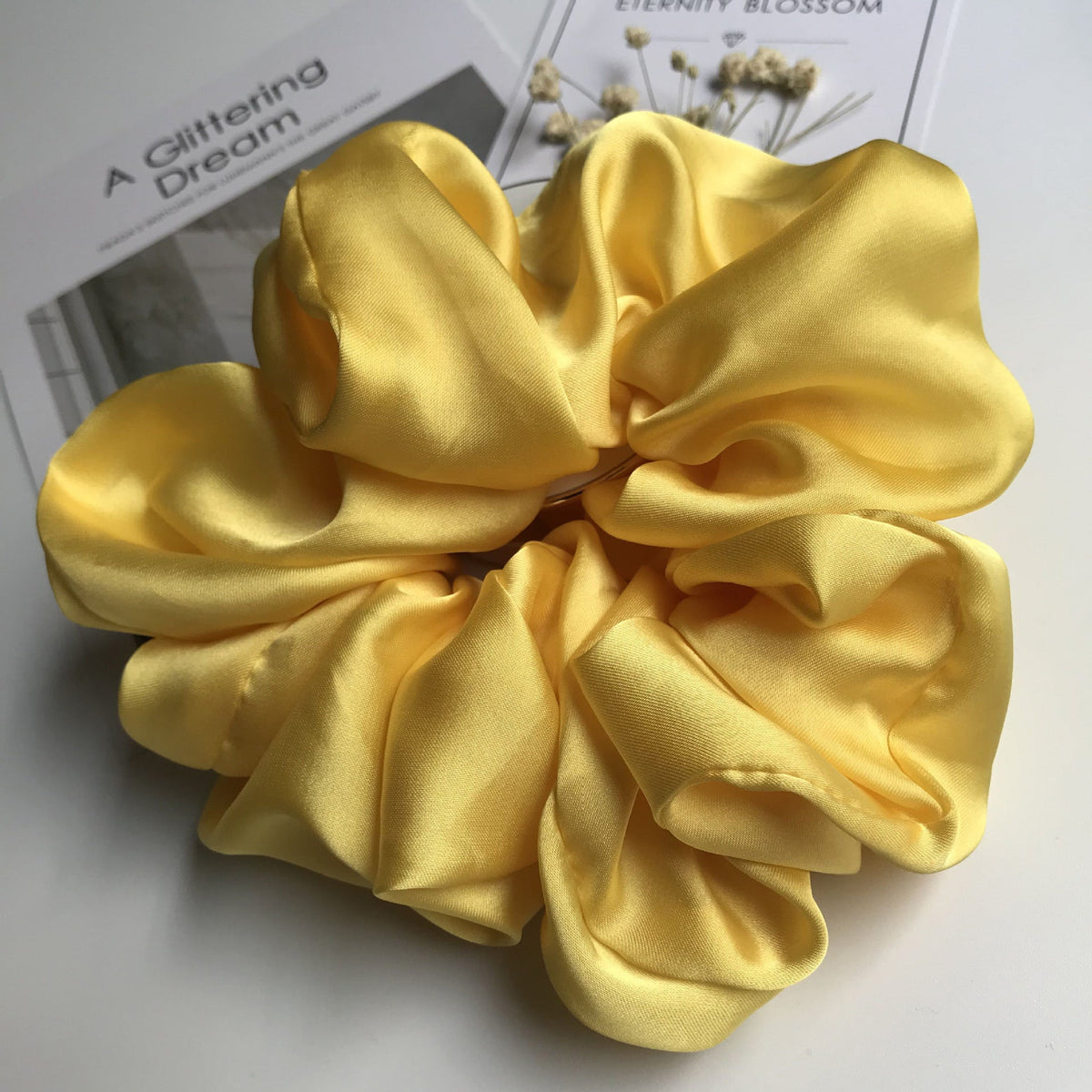 Oversized Satin Scrunchie Hair Tie – 16 Colors, Gentle & Stylish
