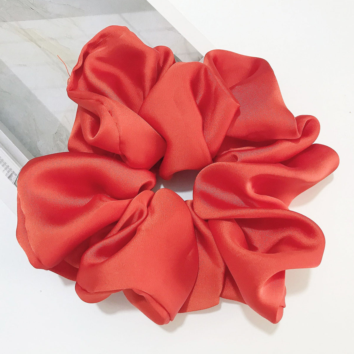 Oversized Satin Scrunchie Hair Tie – 16 Colors, Gentle & Stylish
