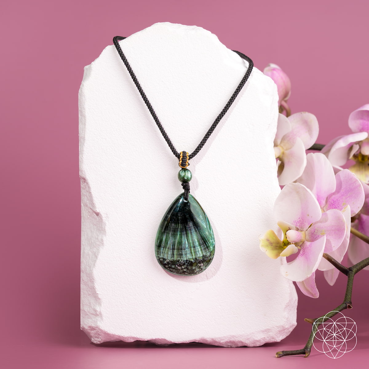 Seraphinite Crystal Pendant Necklace – Rare Angel Stone Healing Jewelry