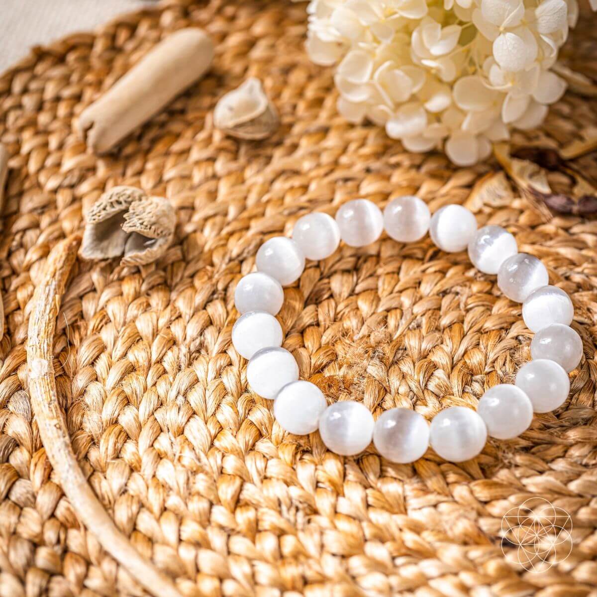 The Cleansing Bracelet – Crystal Bracelet for Energy Purification & Spiritual Cleansing