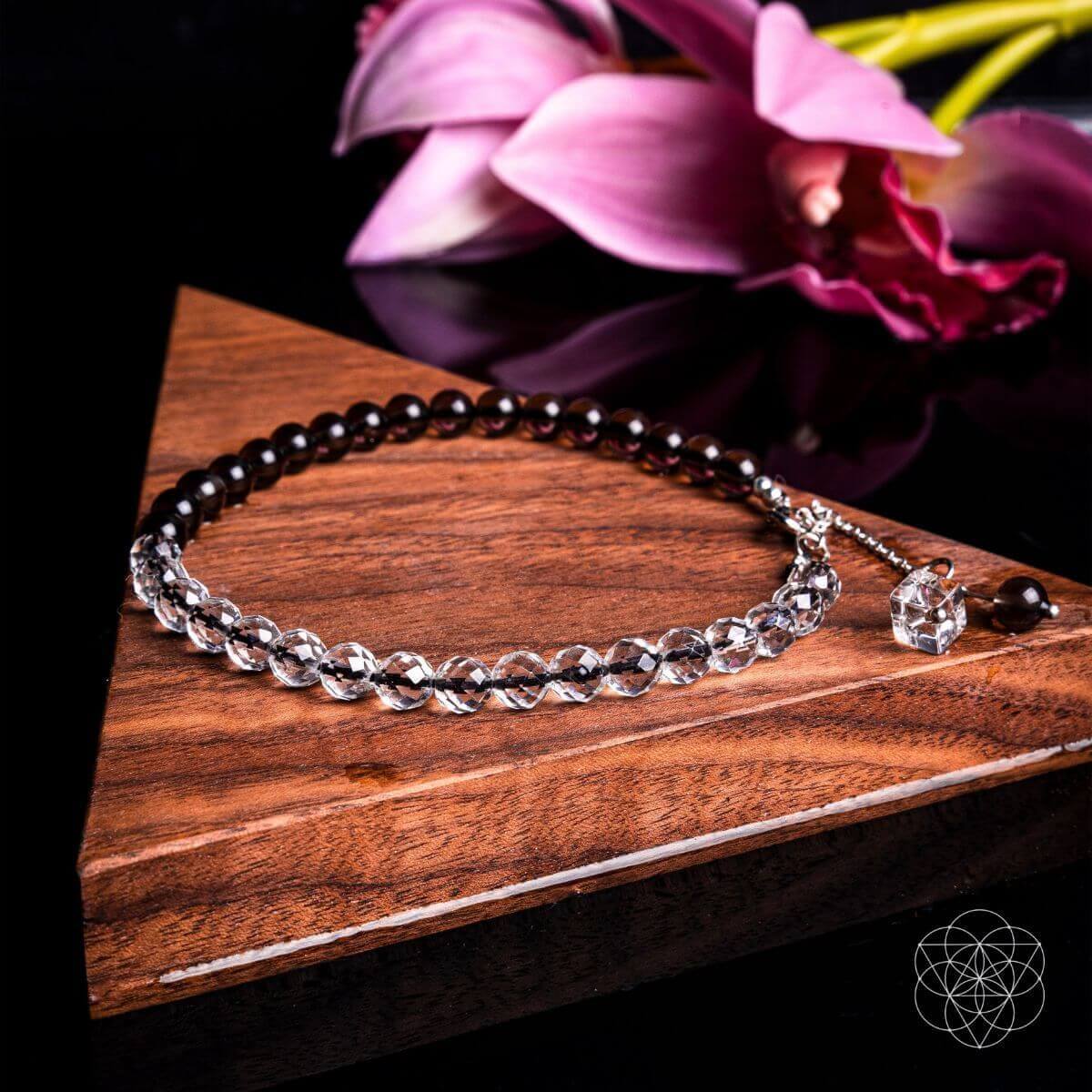The Energy Shield Anklet – Crystal Anklet for Aura Protection & Negative Energy Blocking