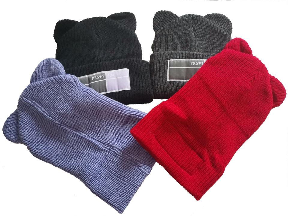 Women's Knit Beanie with Double Pom-Poms